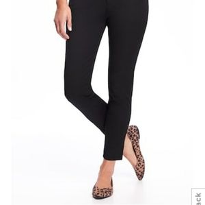 NWT Old Navy Ankle Length Capri Pixie Pant Size 10
